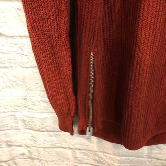 NWOT UNIF x UO Waffle Knit Red Side ZIP Tunic Top - Picture 6 of 8